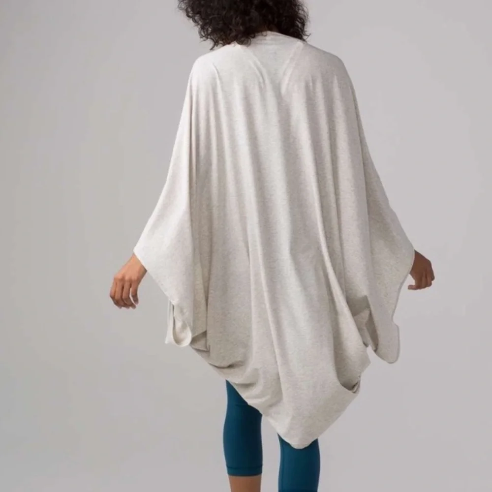 NWT lululemon sage scarf wrap - Picture 2 of 7